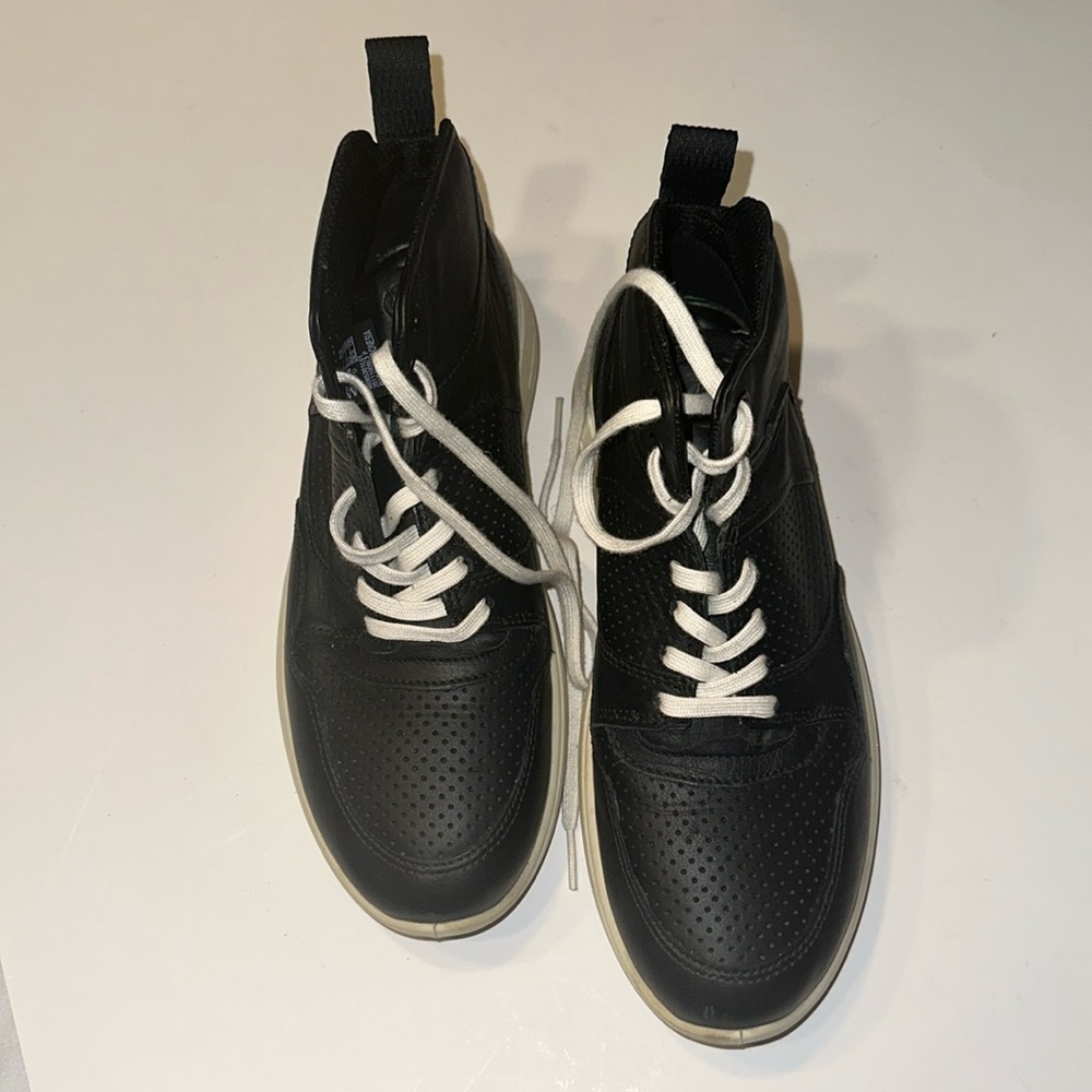 Women's Soft 7 Runner High Top Leather Ankle Boots